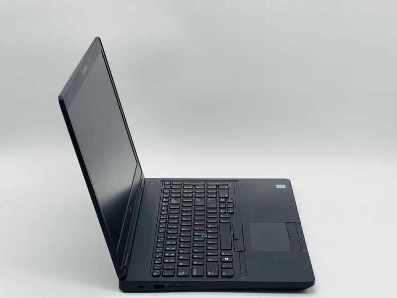 БУ ноутбук Dell Precision 3530 / 15 IPS 1920x1080 / i5-8400H / RAM 16 GB / SSD 512 GB / NVIDIA Quadro P600 SH2403343 фото від Pixel