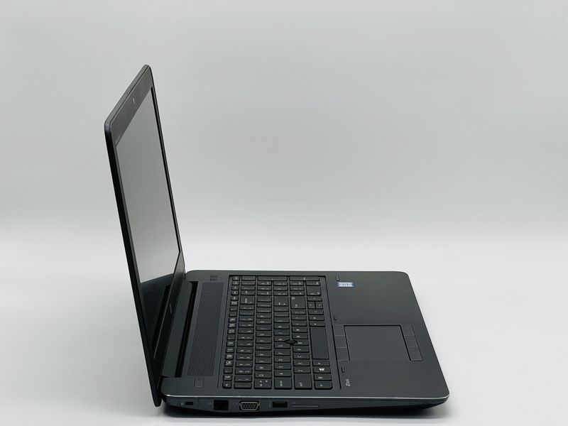 БУ ноутбук HP ZBook 15 G3 / 15 TN 1920x1080 / i7-6700HQ / RAM 8 GB / SSD 240 GB / Intel HD Graphics 530 SH2402147 фото від Pixel