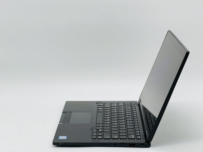 БУ ноутбук Dell Latitude 7390 2 in 1 / 13 IPS/Touch 1920x1080 / i5-8250U / RAM 8 GB / SSD 120 GB / Intel UHD 620 SH2312711 фото від Pixel