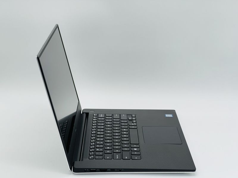 БУ ноутбук Dell Precision 5530 / 15 IPS 1920x1080 / Intel Xeon E-2176M / RAM 32 GB / SSD 480 GB / NVIDIA Quadro P1000 SH2403221 фото від Pixel